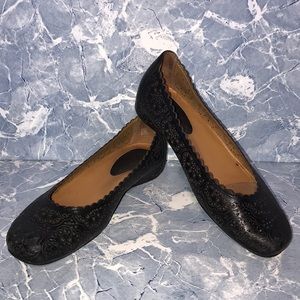 🌻$10🌻 Earthies black leather flats
